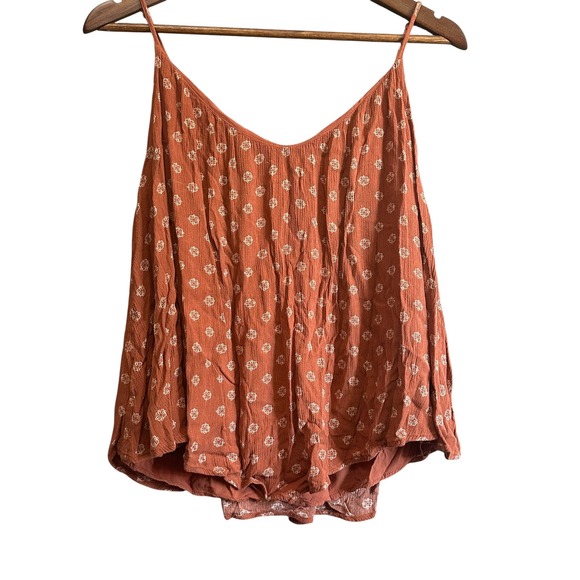 Daytrip Womens Tank Top Rust Floral Print V Neck Sleeveless Casual Blouse - Picture 1 of 5